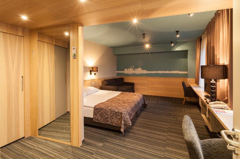 Rija Port Hotel ריגה מראה חיצוני תמונה